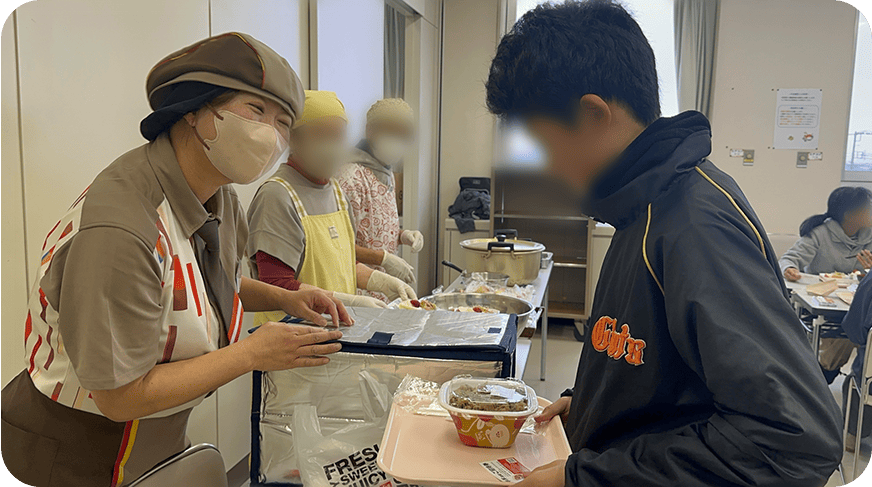 城山こども食堂ころもで